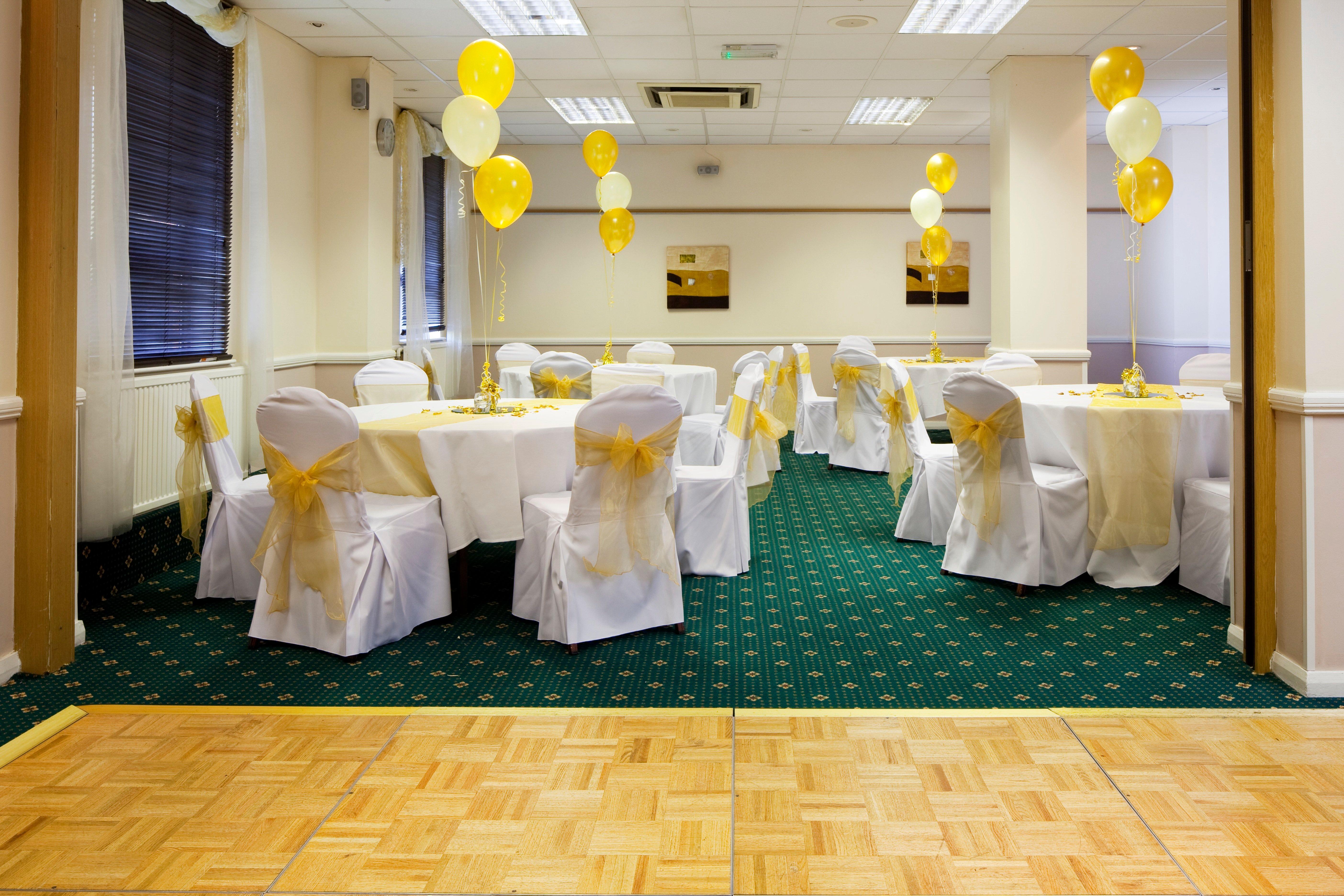 Holiday Inn Leamington Spa - Warwick By Ihg Экстерьер фото