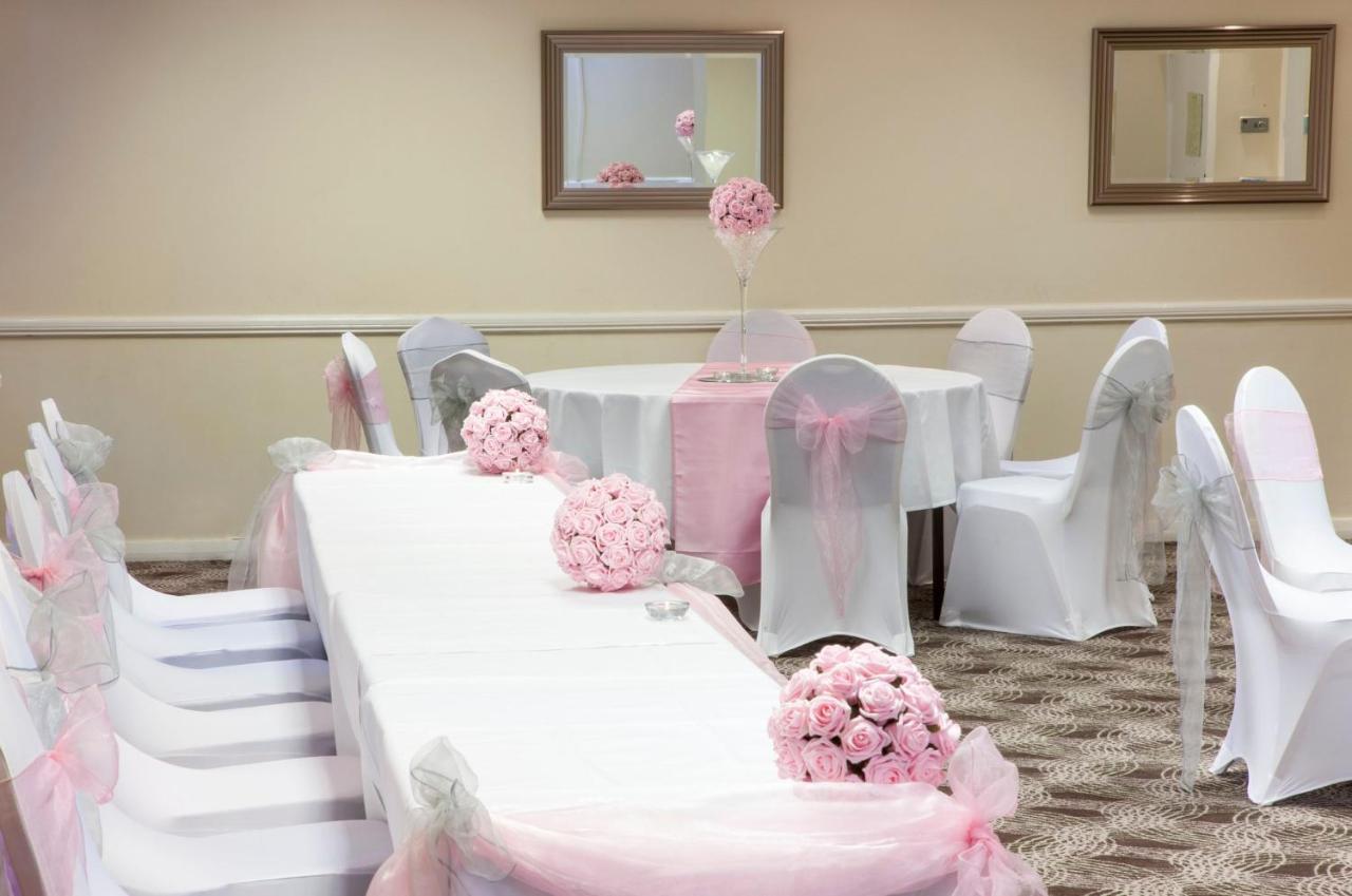 Holiday Inn Leamington Spa - Warwick By Ihg Экстерьер фото