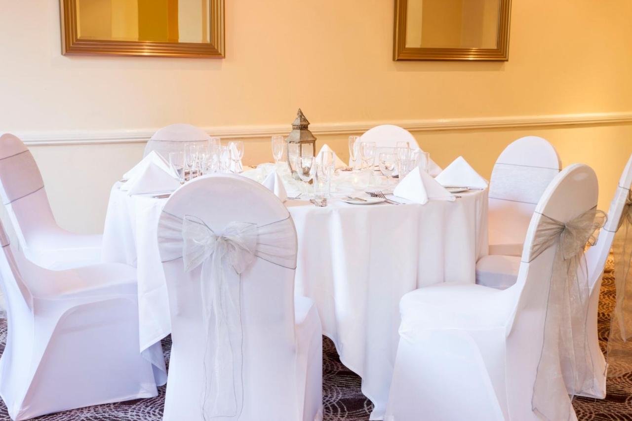 Holiday Inn Leamington Spa - Warwick By Ihg Экстерьер фото