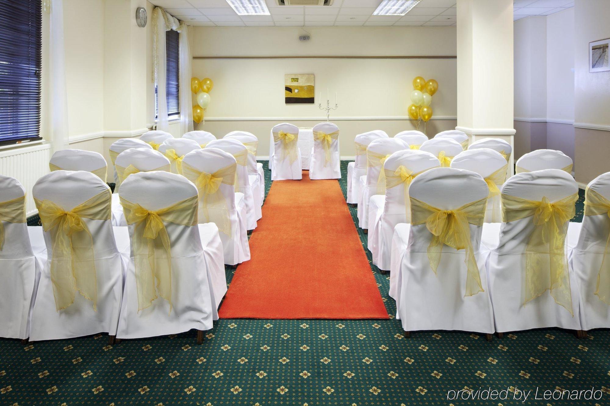 Holiday Inn Leamington Spa - Warwick By Ihg Удобства фото