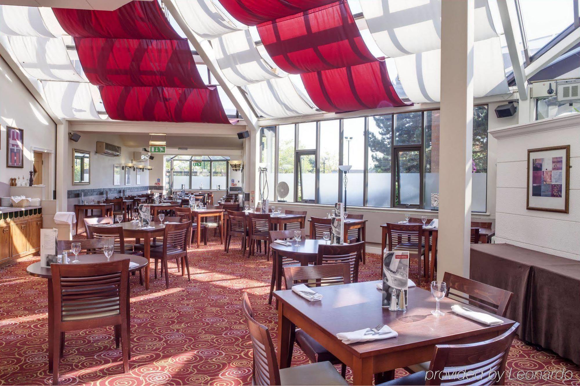 Holiday Inn Leamington Spa - Warwick By Ihg Экстерьер фото