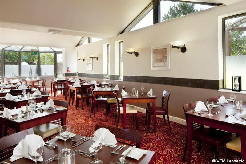 Holiday Inn Leamington Spa - Warwick By Ihg Экстерьер фото